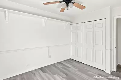 1815 Beach Road, McHenry, IL 60050 - Photo 10
