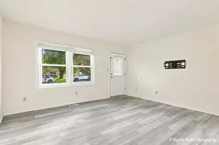 1815 Beach Rd, McHenry, IL 60050 - Photo 2