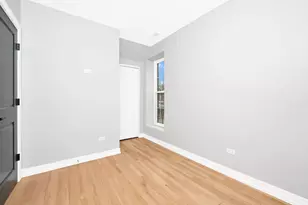 2704 W 24th Pl, Chicago, IL 60608 - Photo 12