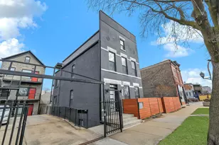 2704 W 24th Pl, Chicago, IL 60608 - Photo 2
