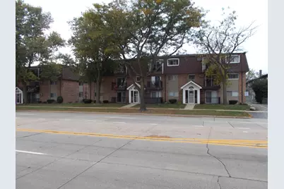 10430 Ridgeland Avenue #12, Chicago Ridge, IL 60415 - Photo 1