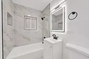 5527 S Mason Ave, Chicago, IL 60638 - Photo 6