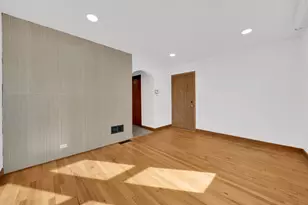 5527 S Mason Ave, Chicago, IL 60638 - Photo 4