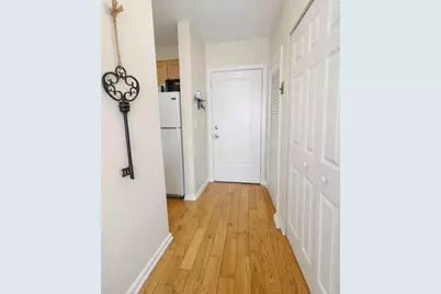 1919 Prairie Square #302, Schaumburg, IL 60173 - Photo 2