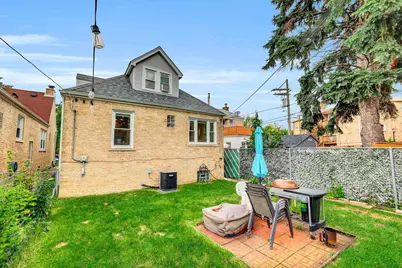 6219 W Holbrook Street, Chicago, IL 60646 - Photo 38