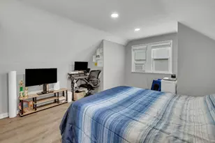 6219 W Holbrook St, Chicago, IL 60646 - Photo 22
