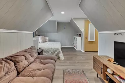 6219 W Holbrook Street, Chicago, IL 60646 - Photo 28