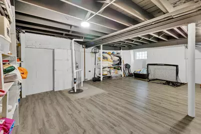 6219 W Holbrook Street, Chicago, IL 60646 - Photo 36