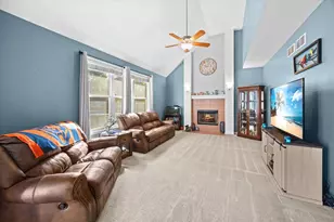 24 Hilltop Ln, South Elgin, IL 60177 - Photo 14