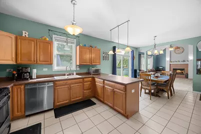 24 Hilltop Lane, South Elgin, IL 60177 - Photo 10