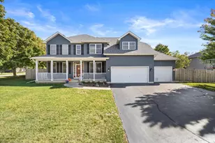 24 Hilltop Ln, South Elgin, IL 60177 - Photo 1