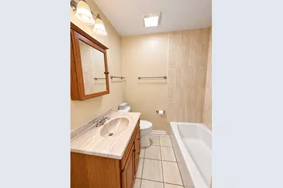 1813 Fargo Avenue, Des Plaines, IL 60018 - Photo 14