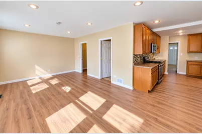 1813 Fargo Avenue, Des Plaines, IL 60018 - Photo 8