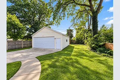 1813 Fargo Avenue, Des Plaines, IL 60018 - Photo 18
