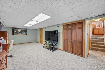 400 E Thacker Street, Hoffman Estates, IL 60169 - Photo 18