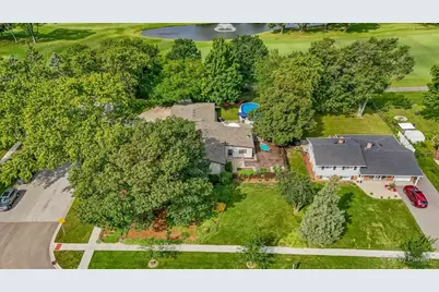 400 E Thacker Street, Hoffman Estates, IL 60169 - Photo 36