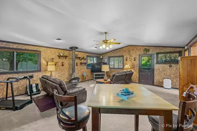 400 E Thacker Street, Hoffman Estates, IL 60169 - Photo 10