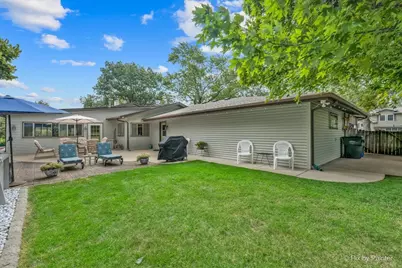 400 E Thacker Street, Hoffman Estates, IL 60169 - Photo 24
