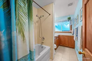400 E Thacker St, Hoffman Estates, IL 60169 - Photo 16