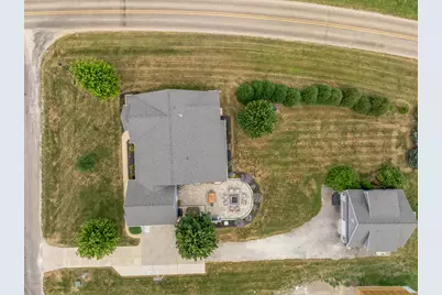 37 River, Downs, IL 61736 - Photo 44