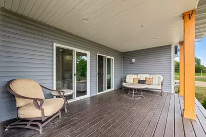 37 River, Downs, IL 61736 - Photo 34