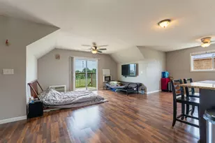 37 River, Downs, IL 61736 - Photo 42