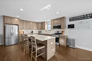 5031 W Hawk Ln, Monee, IL 60449 - Photo 2
