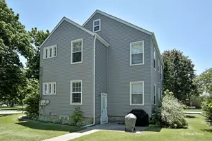 100 S Caroline St, Crystal Lake, IL 60014 - Photo 8