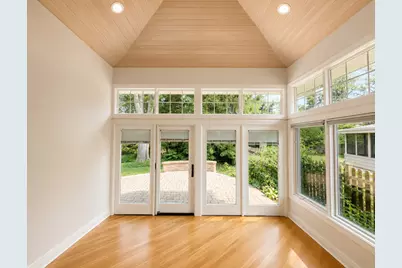 924 Brookline Lane, Park Ridge, IL 60068 - Photo 8
