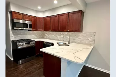 1344 Queensgreen Circle, Naperville, IL 60563 - Photo 6