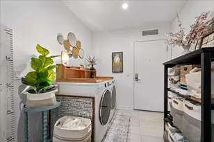 1648 W Division St, Chicago, IL 60622 - Photo 14