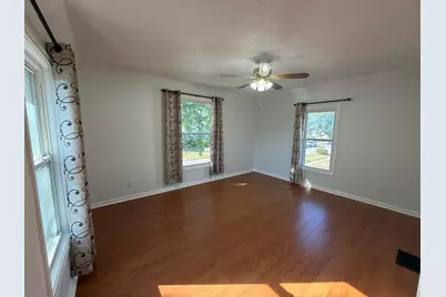 211 N Cherry Street, Centralia, IL 62801 - Photo 20