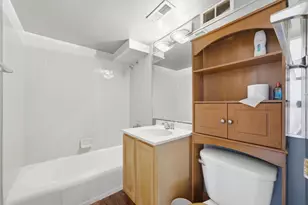 6701 S Crandon Ave, Chicago, IL 60649 - Photo 22