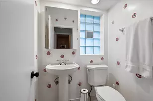 3805 W Jarlath St, Lincolnwood, IL 60712 - Photo 16