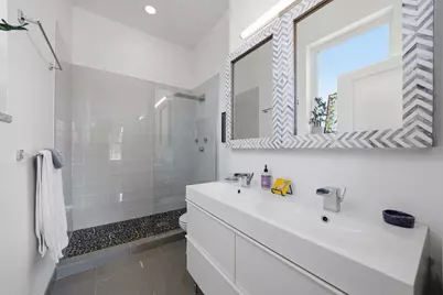 2435 W Augusta Boulevard #3, Chicago, IL 60622 - Photo 10