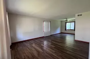 1393 Westport Ridge, Crystal Lake, IL 60014 - Photo 2