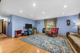 2260 Copley St, Aurora, IL 60506 - Photo 8