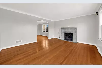 5714 S Whipple Street, Chicago, IL 60629 - Photo 2