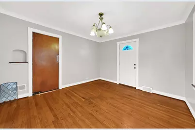 5714 S Whipple Street, Chicago, IL 60629 - Photo 4