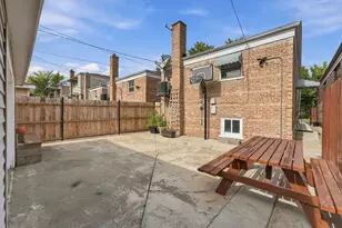 1709 W 43rd St, Chicago, IL 60609 - Photo 20