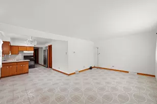 1709 W 43rd St, Chicago, IL 60609 - Photo 2