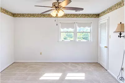 9410 S 86th Court, Hickory Hills, IL 60457 - Photo 6