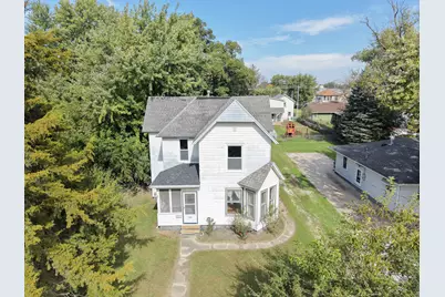 608 E Locust Street, Watseka, IL 60970 - Photo 2