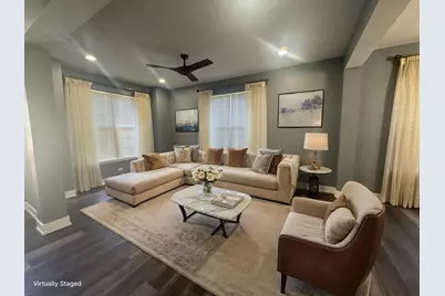 2131 W Silverleaf Lane, Addison, IL 60101 - Photo 2