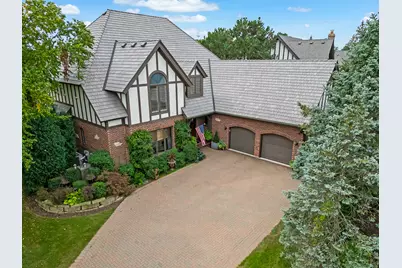 704 Kenmare Drive, Burr Ridge, IL 60527 - Photo 2