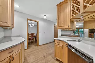 629 N Forrest Ave, Arlington Heights, IL 60004 - Photo 6
