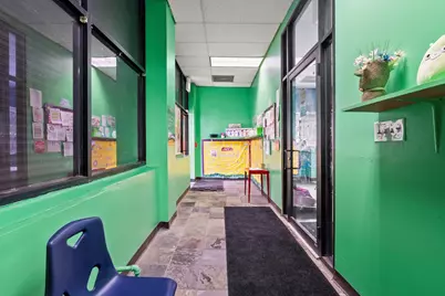 222 E 61st Street, Chicago, IL 60637 - Photo 4