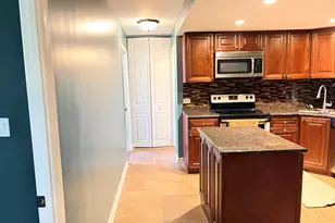2000 St Regis Dr, Lombard, IL 60148 - Photo 6