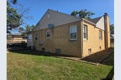 654 Yates Avenue, Calumet City, IL 60409 - Photo 10