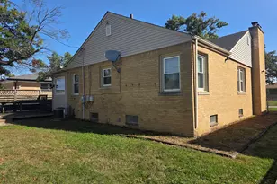 654 Yates Ave, Calumet City, IL 60409 - Photo 10